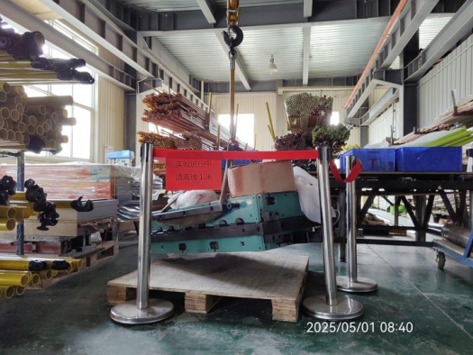 Multiple Rod Loading Fixture Our Company’s Insulated Lifting Connecting Rod Passes 1800kg/168h Load Test